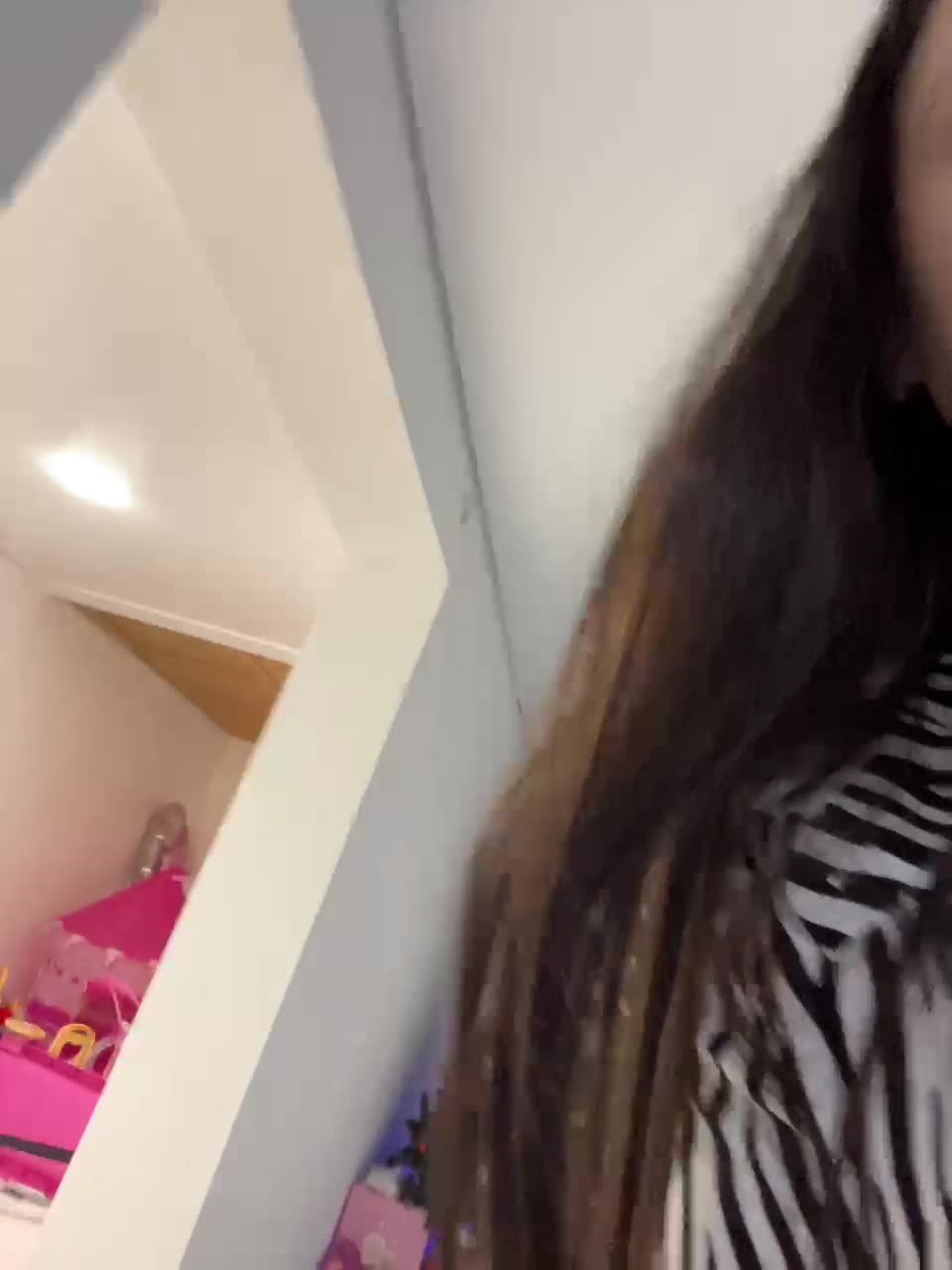 Potifays Cam Model Chat January 12, 2026