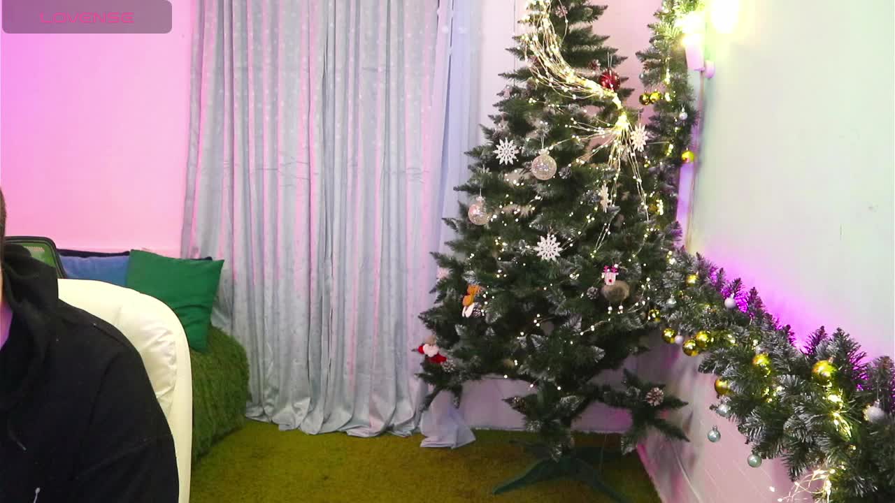 AlisaAleks Cam Model Chat January 12, 2026