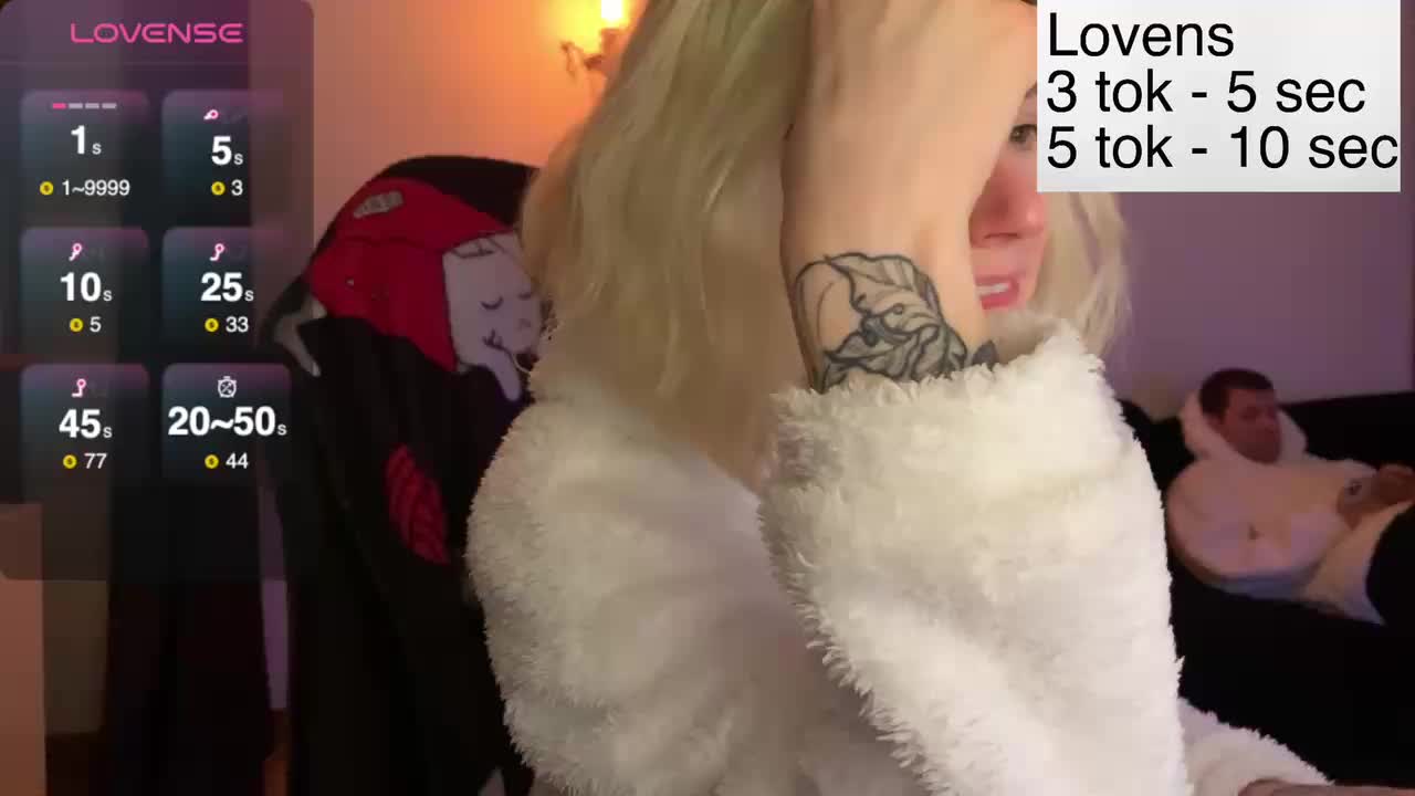 Sexy-Sweets Cam Model Chat January 13, 2026