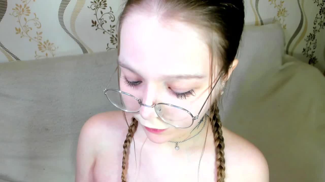 MelMooon Cam Model Chat January 13, 2026