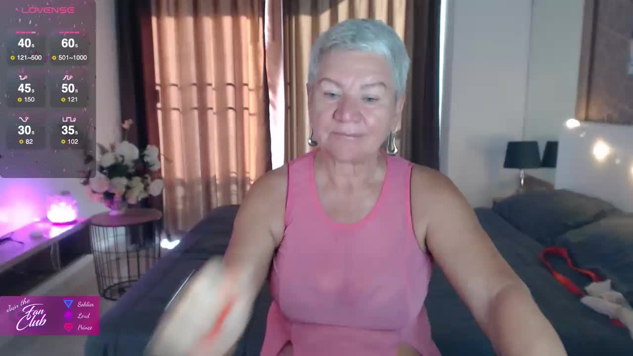 roxana-brooks Cam Model Chat January 13, 2026