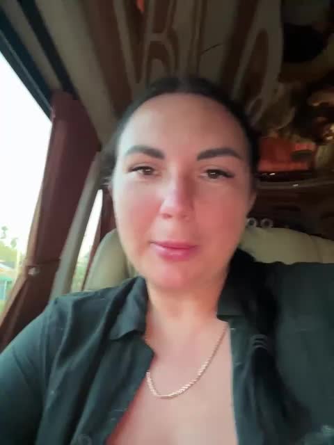 KROSHKA_N Cam Model Chat January 13, 2026