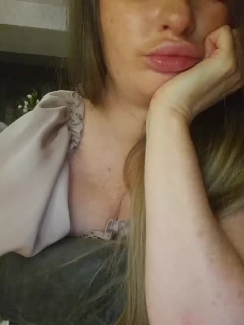 Kimylika Cam Model Chat January 13, 2026