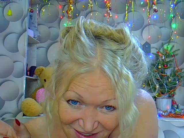 LizSage Cam Model Chat January 13, 2026