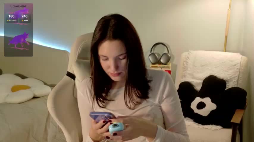 -Your-Michelle- Cam Model Chat January 13, 2026