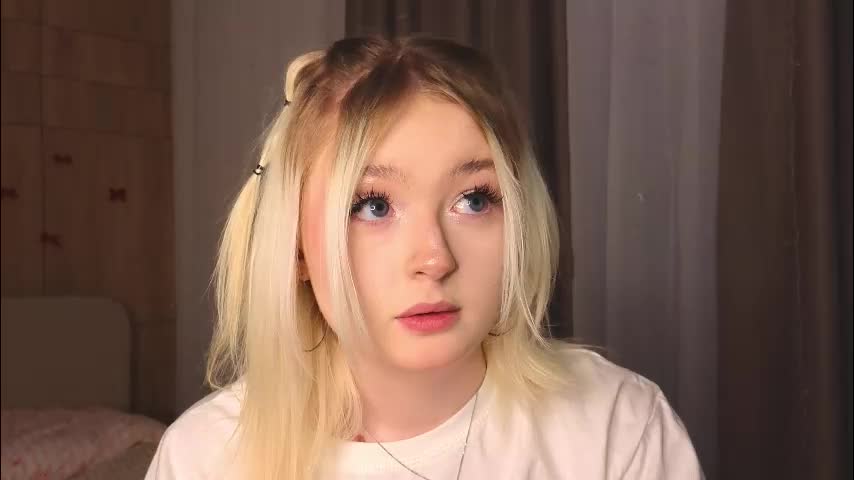 twinklefluff Cam Model Chat January 13, 2026