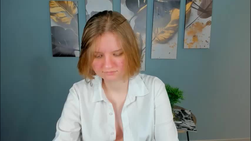 lilianslow Cam Model Chat January 13, 2026