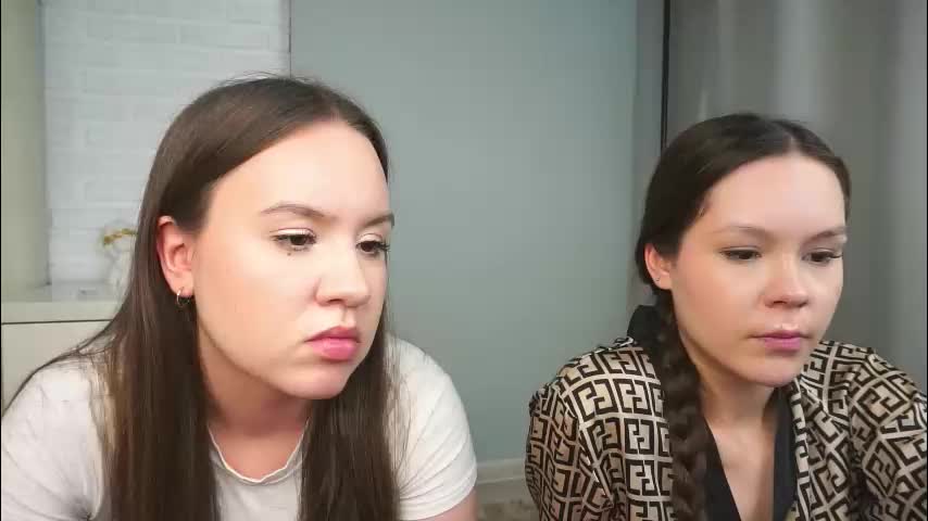 holyhee Cam Model Chat January 13, 2026