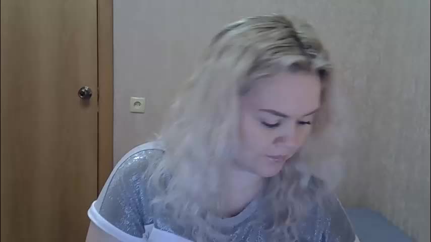 karennelsonx Cam Model Chat January 13, 2026