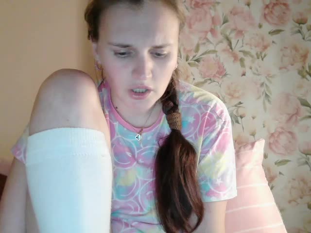 LisaLovHoney Cam Model Chat January 13, 2026