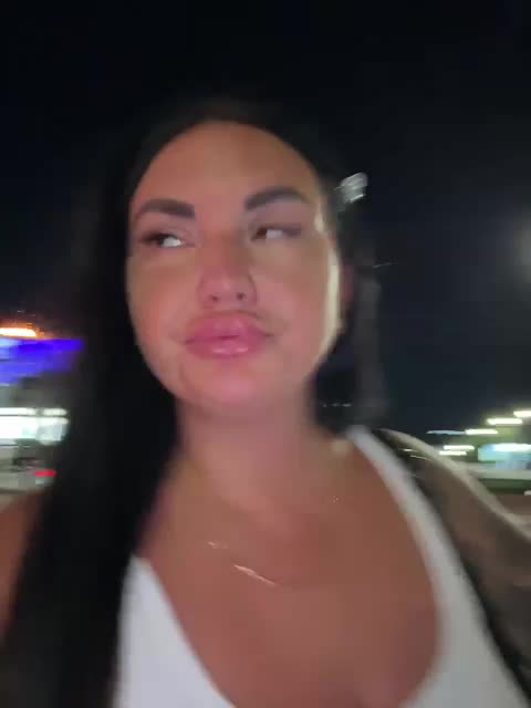 KROSHKA_N Cam Model Chat January 13, 2026