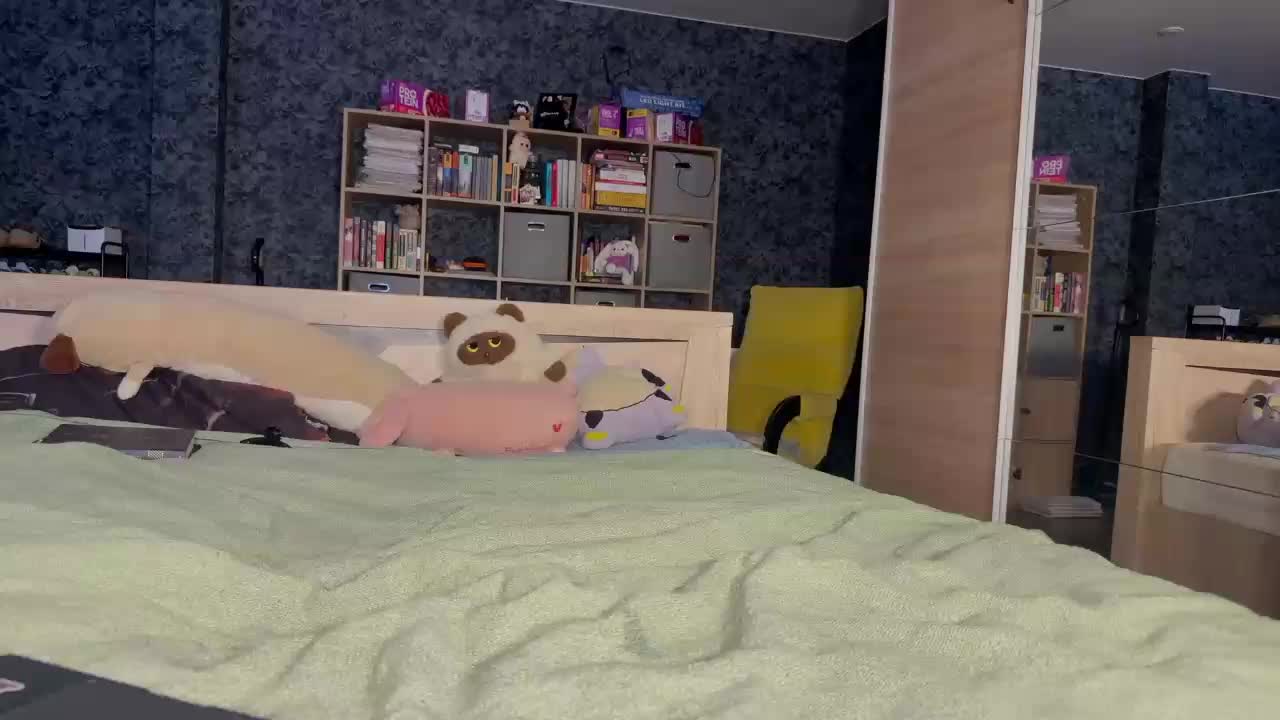 charmingaura1 Cam Model Chat January 13, 2026