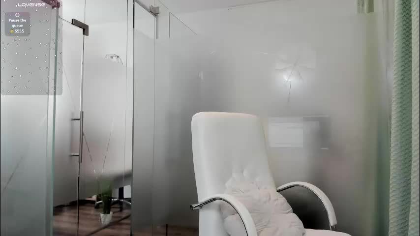 ayumilove Cam Model Chat January 13, 2026