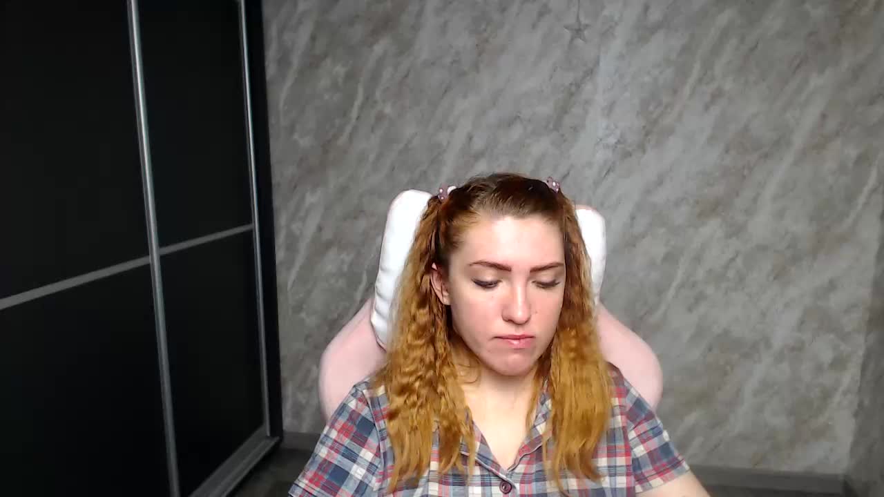 Regimasmile Cam Model Chat January 13, 2026