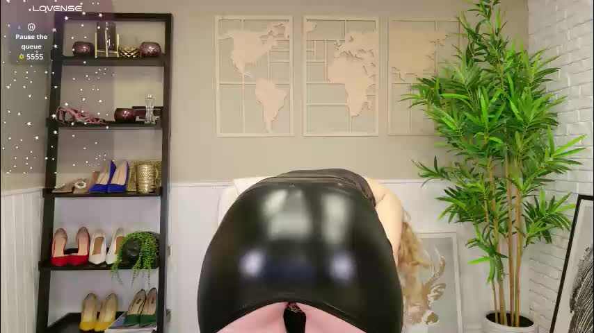 ladyleea Cam Model Chat January 13, 2026