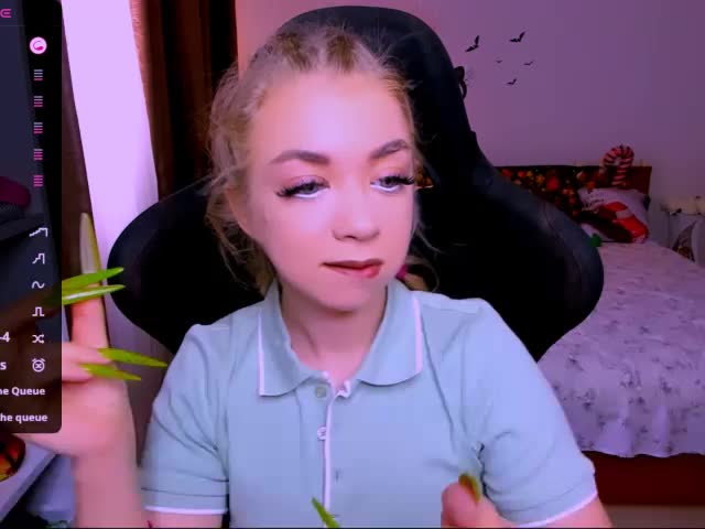 BabyNicole Cam Model Chat January 13, 2026