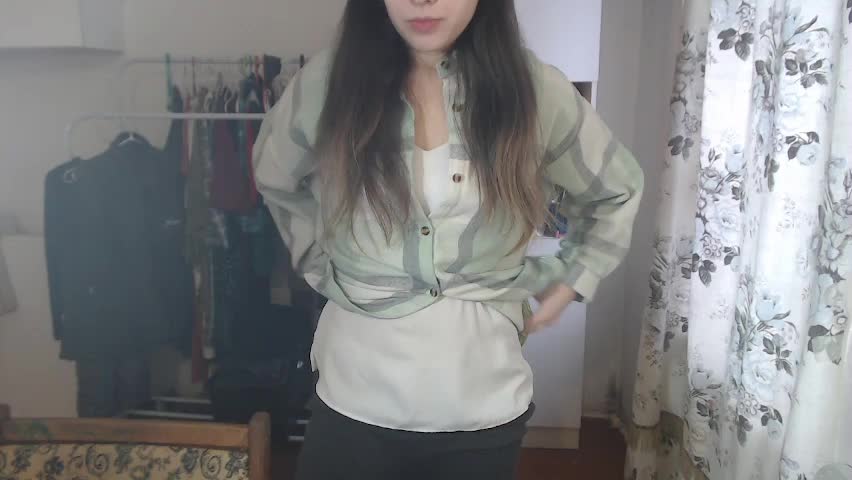 Blueberry18 Cam Model Chat January 13, 2026