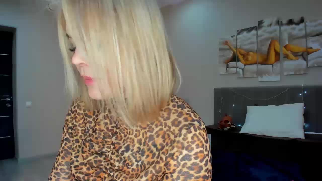 Jerry-Hall Cam Model Chat January 13, 2026