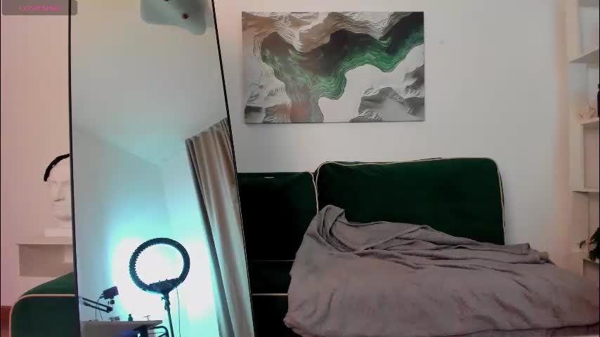 suzyjames Cam Model Chat January 13, 2026