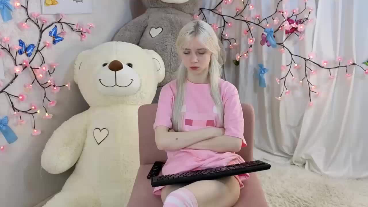 ViollaDream Cam Model Chat January 13, 2026