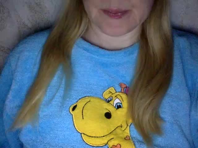 BlondyVio Cam Model Chat January 13, 2026