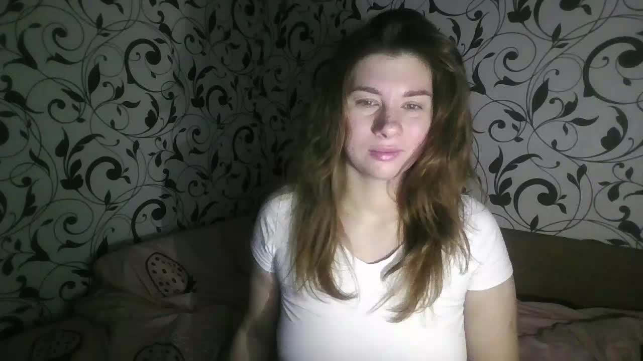 YourEmilie Cam Model Chat January 13, 2026