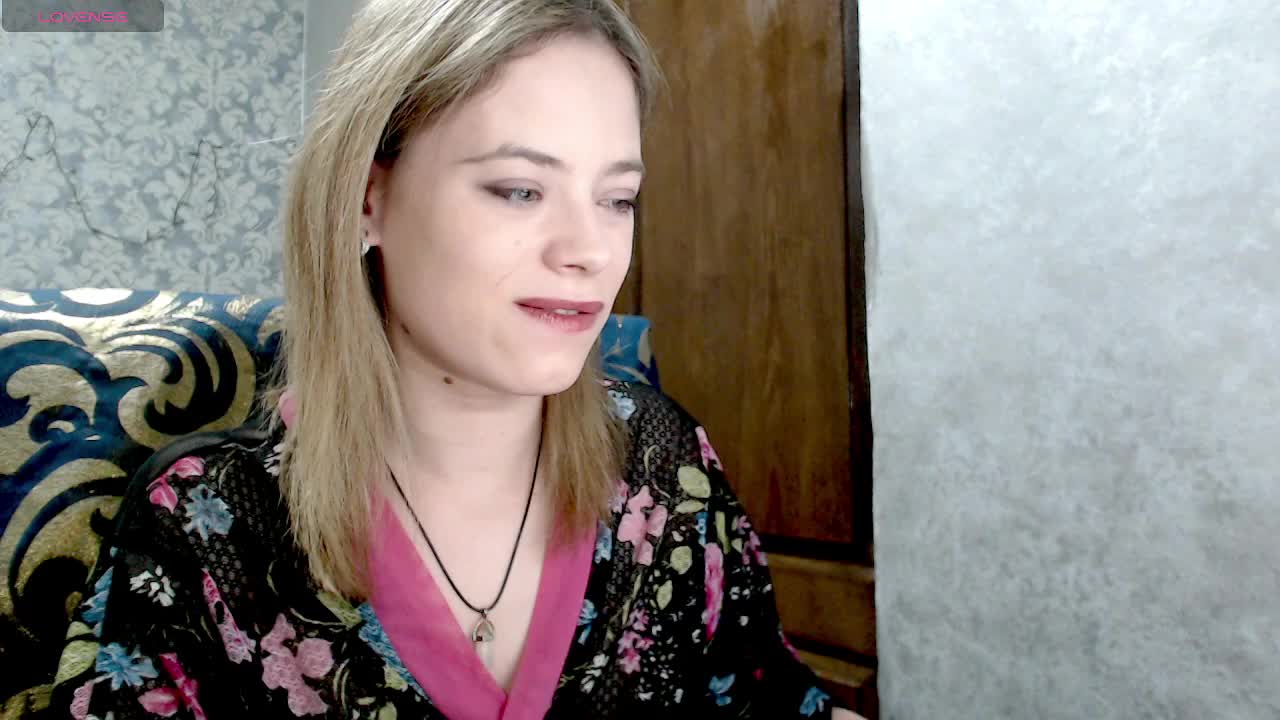 DanaXSmile Cam Model Chat January 13, 2026