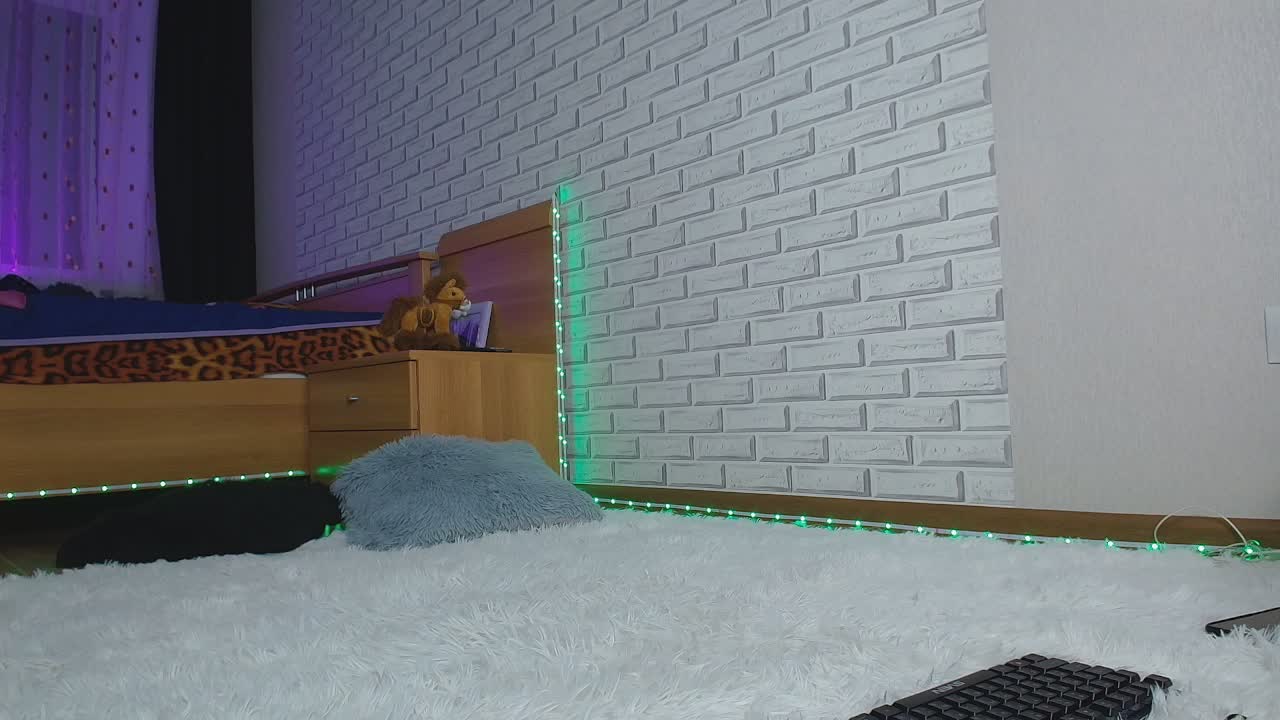 GORIGLAZ Cam Model Chat January 13, 2026