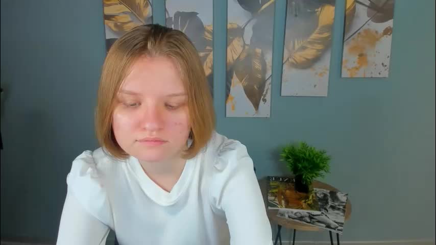 lilianslow Cam Model Chat January 13, 2026