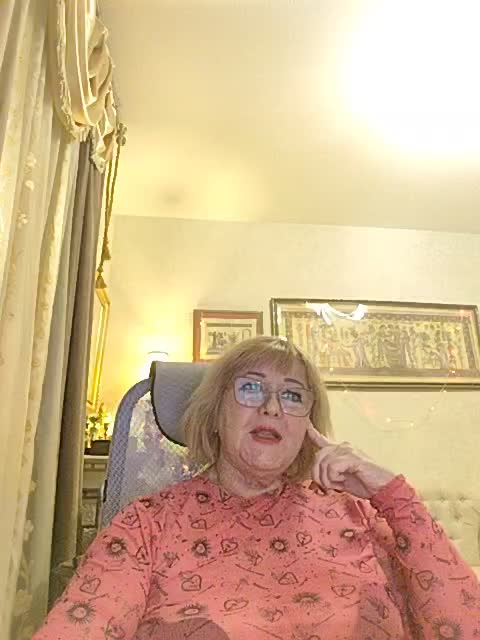 KarinkaSweet Cam Model Chat January 13, 2026