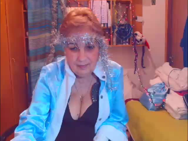 Victoria5643 Cam Model Chat January 13, 2026
