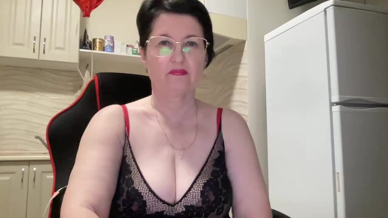 HotMilfPussy Cam Model Chat January 13, 2026