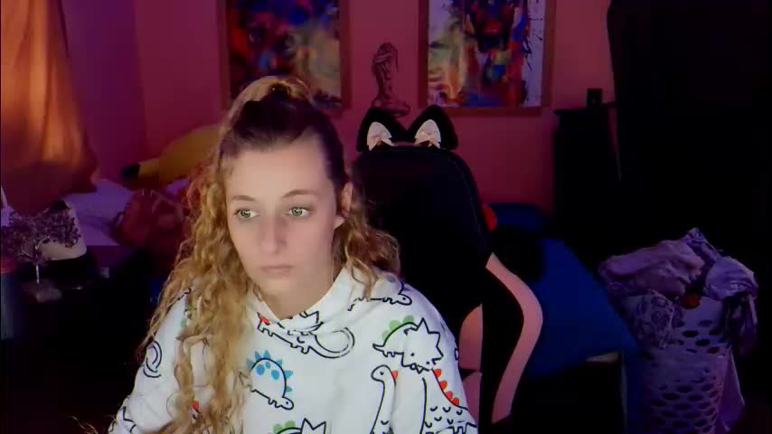 yoursecretgirlfriend963 Cam Model Chat January 13, 2026