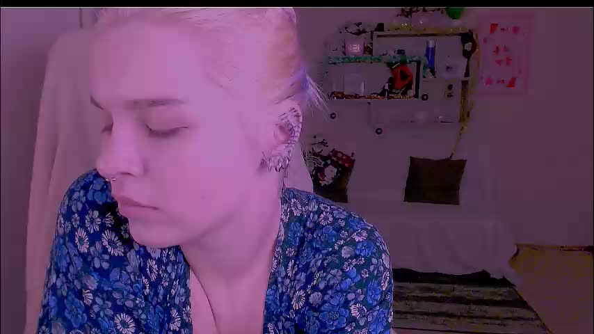 hot_blonda_ Cam Model Chat January 13, 2026