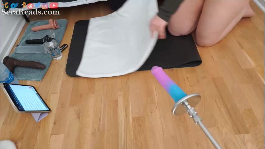 serareads Cam Model Chat January 13, 2026