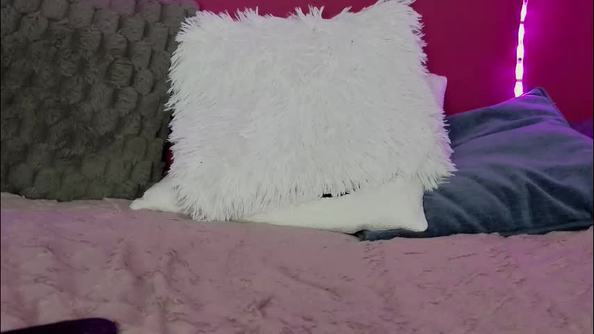 alexxisrae Cam Model Chat January 13, 2026