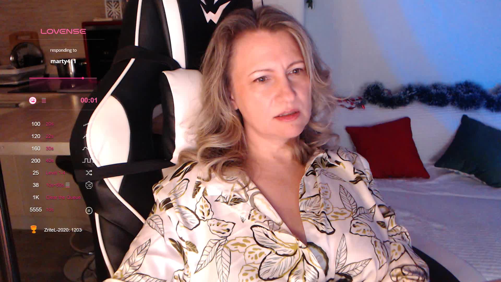 LoveSuperGerl Cam Model Chat January 13, 2026