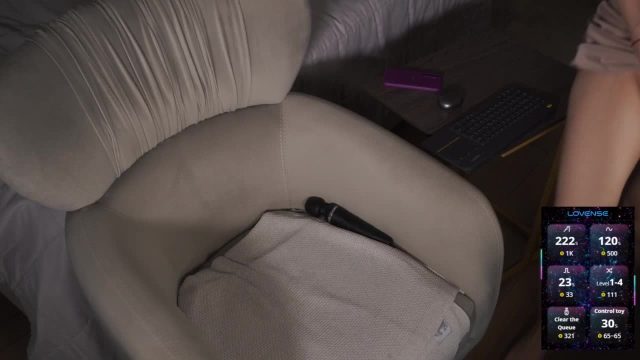 Eseniyavl Cam Model Chat January 13, 2026