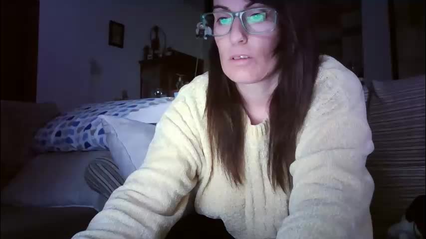 lolahueso Cam Model Chat January 13, 2026