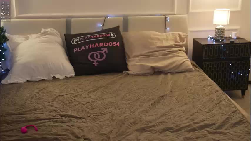 kira0541 Cam Model Chat January 13, 2026