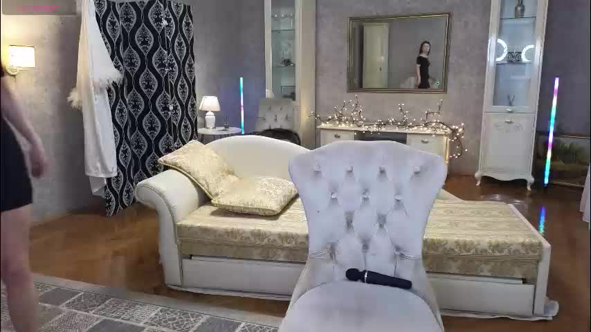 lina_flore Cam Model Chat January 15, 2026