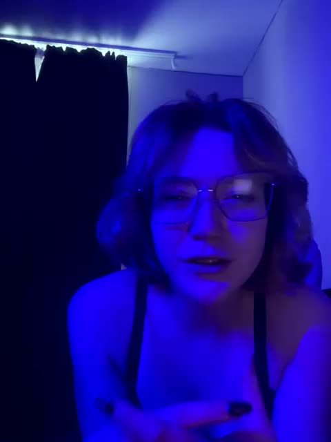 Alexandra-113 Cam Model Chat January 15, 2026