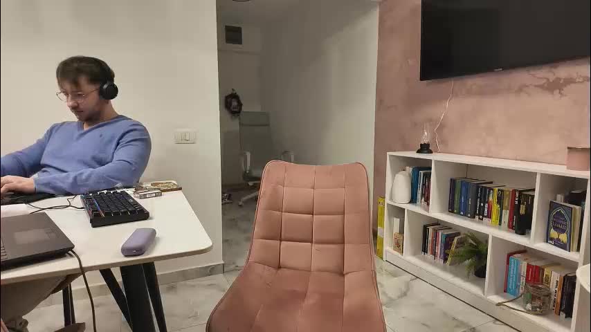 rrr1995 Cam Model Chat January 15, 2026