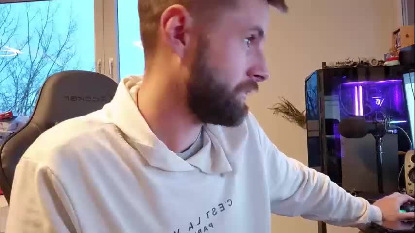 julia_official Cam Model Chat January 15, 2026