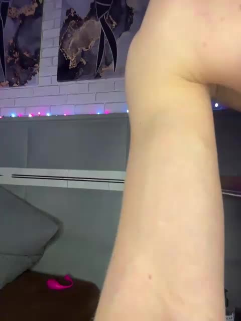 OTSOSIKA Cam Model Chat January 15, 2026