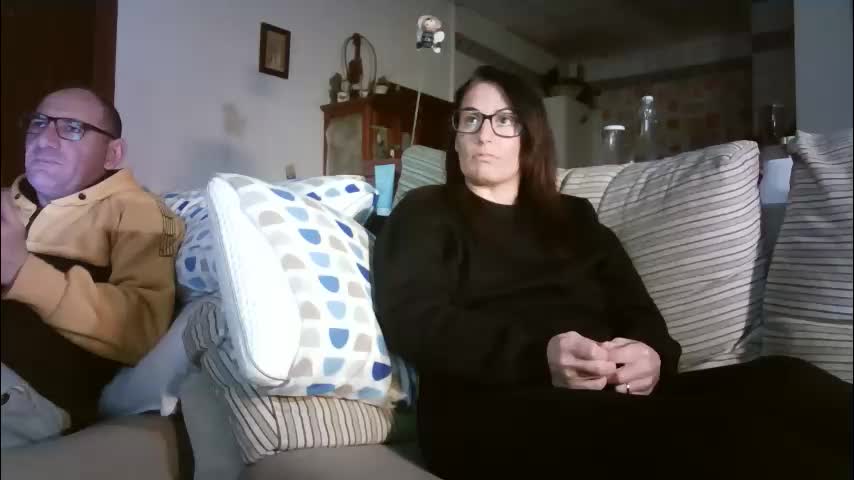 lolahueso Cam Model Chat January 15, 2026