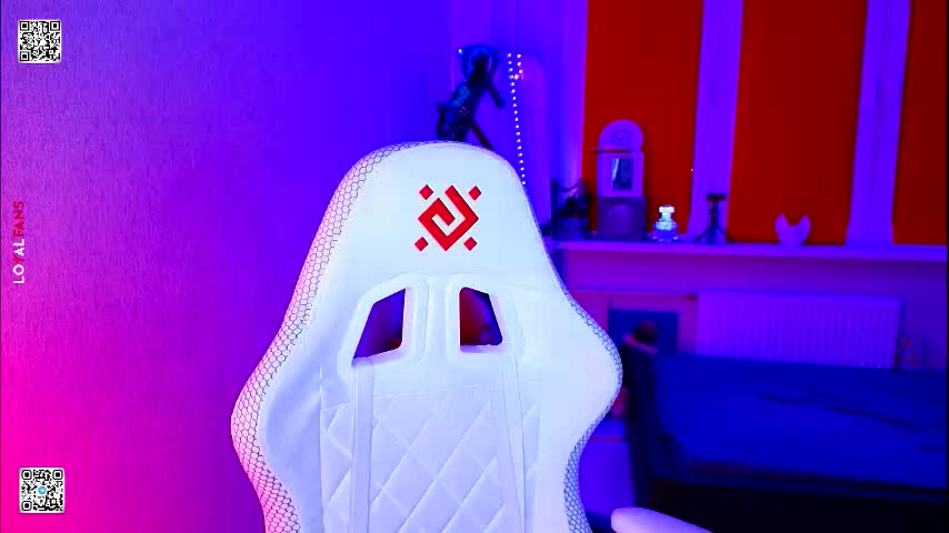 moon_avengers Cam Model Chat January 16, 2026