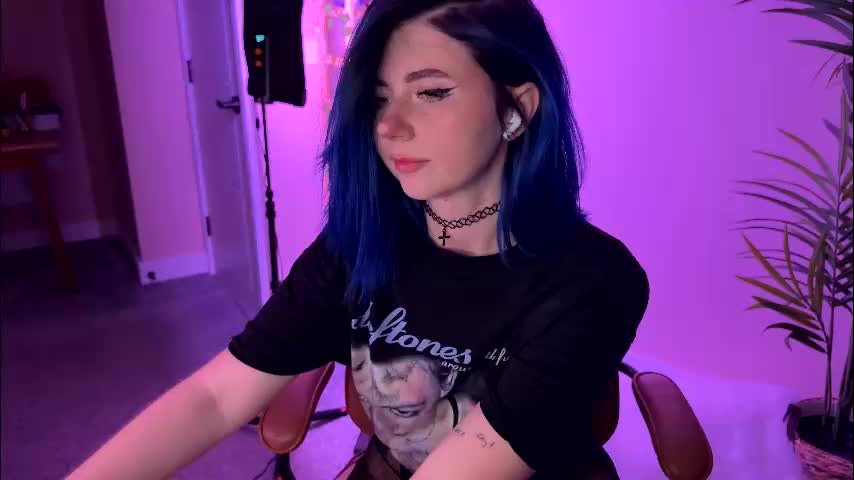 vixenp Cam Model Chat January 16, 2026