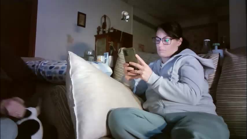 lolahueso Cam Model Chat January 16, 2026