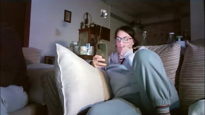 lolahueso Cam Model Chat January 16, 2026